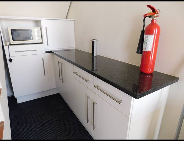 200M² OFFICE TO LET IN FERNDALE